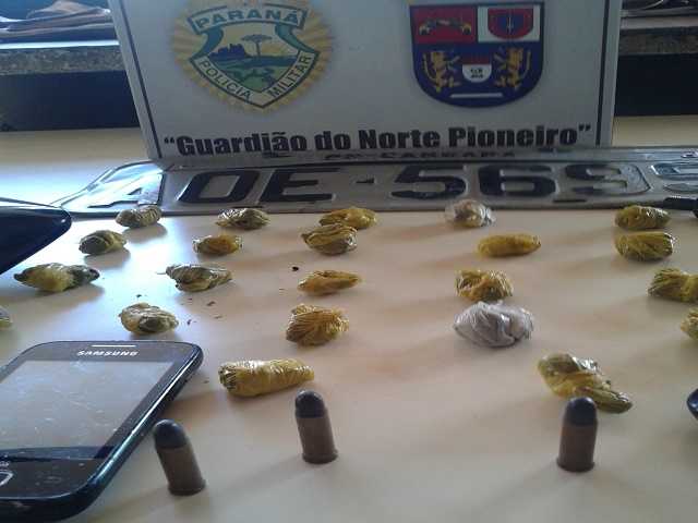 POLÍCIA MILITAR DE CAMBARÁ APRRENDE MENOR COM DROGAS E MUNIÇÕES
