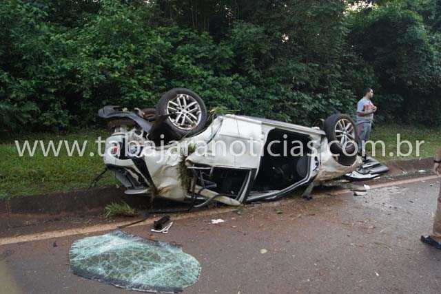 MAIS UM ACIDENTE GRAVE NA BR 369 DEIXA UM MORTO E TRÊS GRAVEMENTE FERIDOS