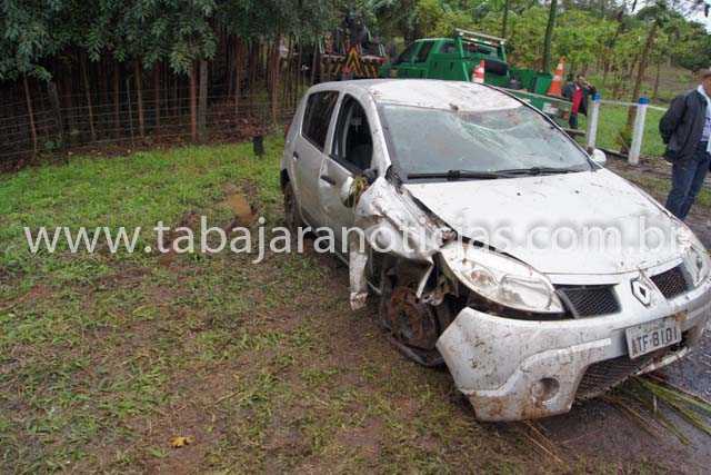 MAIS UM ACIDENTE NO KM 22 DA BR 153 EM JACAREZINHO