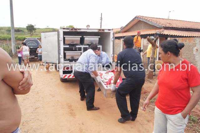 HOMEM É ENCONTRADO MORTO DENTRO DE CASA COM SINAIS DE VIOLÊNCIA EM MARQUES DOS REIS