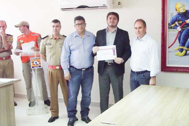 Entrega Certificado Cidades Resilientes (10)