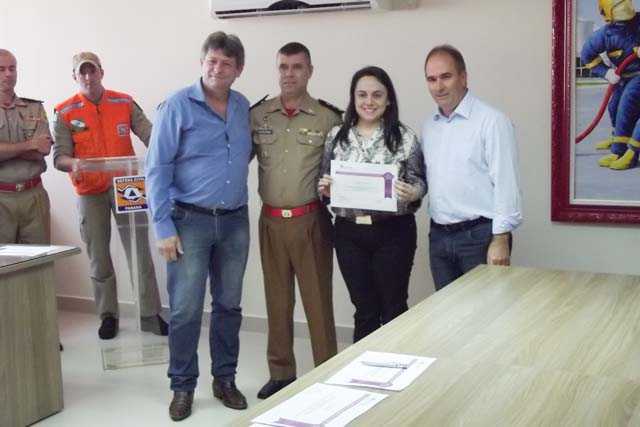 Entrega Certificado Cidades Resilientes (6)