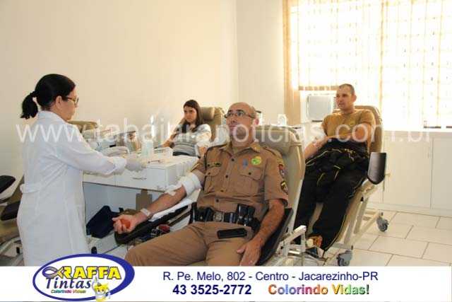 POLÍCIA MILITAR PARTICIPA DE DOAÇÃO DE SANGUE EM JACAREZINHO