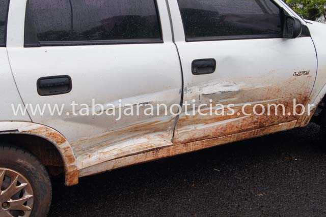 COLISÃO ENTRE DOIS CARROS NO SEMÁFORO DA BR 153 EM SANTO ANTONIO DA PLATINA