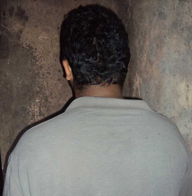 POLICIAIS CIVIS CUMPREM MANDADO DE BUSCA E APREENDEM MENOR COM 153 PEDRAS DE CRACK