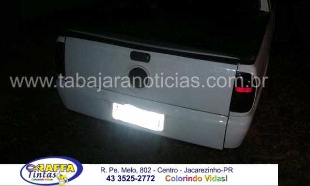 SAVEIRO COM SOM ALTO É APREENDIDA APÓS FUGIR DA POLICIA EM JACAREZINHO