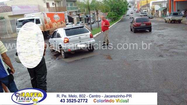 COLISÃO ENTRE CARRO E MOTO NA VILA SETT