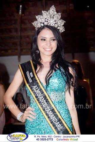 JOVEM JACAREZINHENSE FAZ SUCESSO COMO MODELO EM CURITIBA