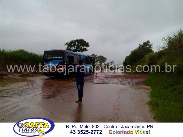 EXCESSO DE CHUVAS DEIXA RODOVIAS DO NORTE PIONEIRO INTERDITADAS EM VÁRIOS PONTOS