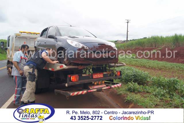 MOTORISTA FICA FERIDO APÓS PERDER O CONTROLE E SAIR DA PISTA NO KM 15 DA NR 369 EM CAMBARÁ