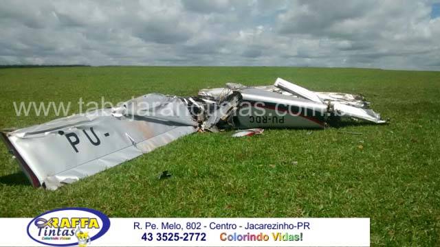 AVIÃO CAI E MATA DOIS NO PARANÁ