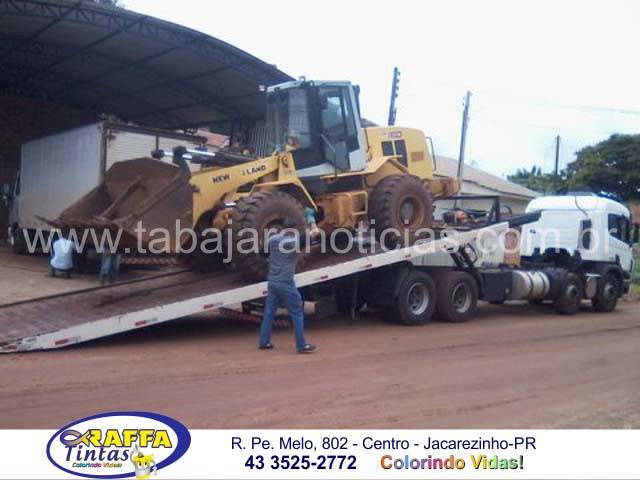 EMPREITEIRA RETIRA MAQUINAS E PARALISA OBRAS NA VILA SILAS E SÃO PEDRO POR FALTA DE PAGAMENTO