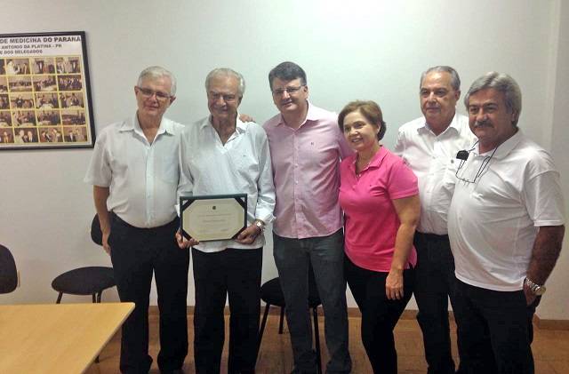 DR Emmanuel É Homenageado pelo Conselho Regional de Medicina do Paraná