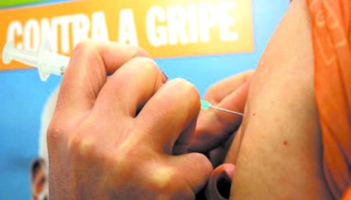 COMEÇA HOJE EM JACAREZINHO A VACINAÇÃO CONTRA A GRIPE