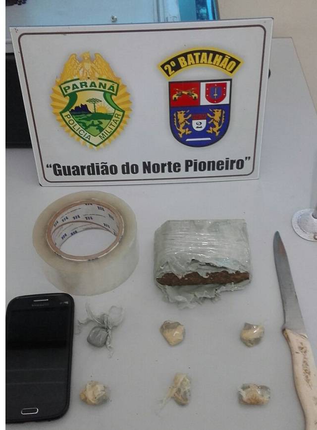 POLICIAIS MILITARES DE CAMBARÁ EFETUARAM A PRISÃO DE 4 INDIVÍDUOS PELO CRIME DE TRÁFICO DE DROGAS