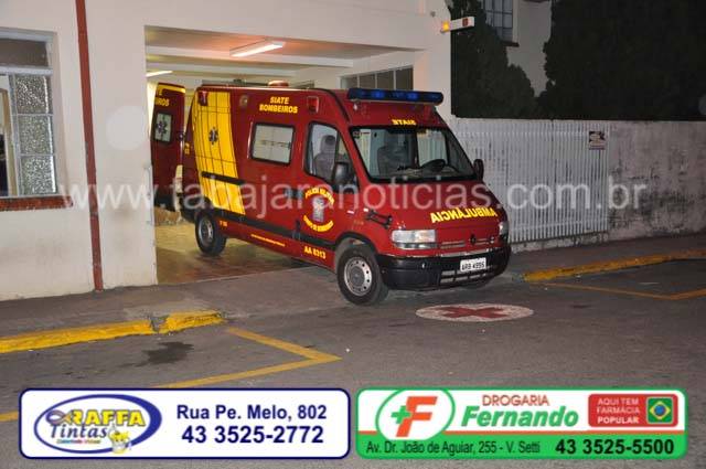 DUAS PESSOAS FICAM FERIDAS EM QUEDA DE MOTO NA PR 431 ENTRE JACAREZINHO E RIBEIRÃO CLARO