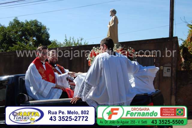 CARREATA DE SÃO PEDRO APOSTOLO PELAS RUAS DE JACAREZINHO