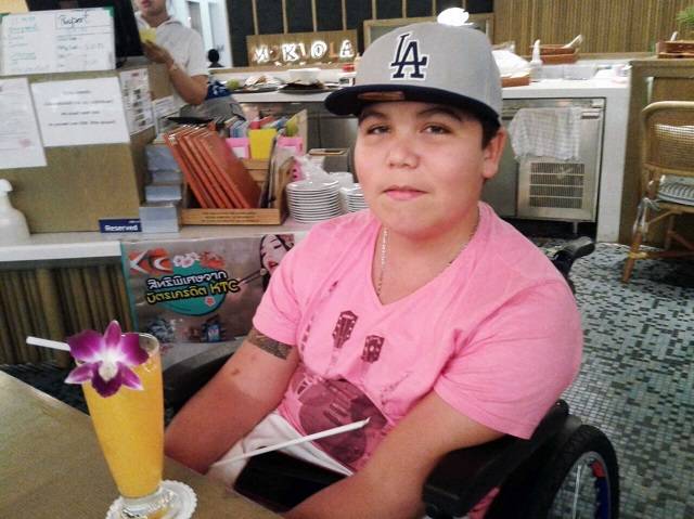 gustavo-oliveira-e-vitima-de-distrofia-de-duchenne-doenca-rara-que-enfraquece-os-musculos