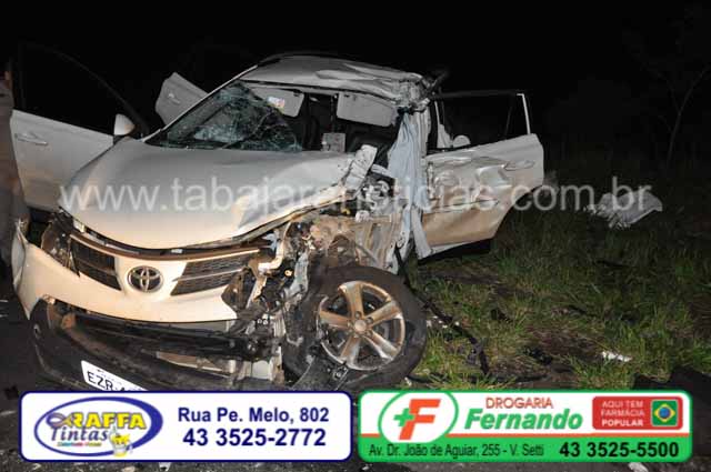 Animal na pista provoca acidente que mata uma pessoa e deixa outras três feridas na PR 431 entre Jacarezinho e Ribeirão Claro