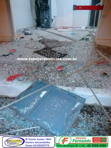 Assaltantes explodem caixa eletrônico do banco Bradesco de Salto Grande