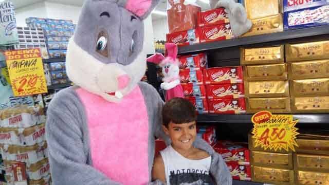 17632326_566639106861509_4403277680329486941_o-min