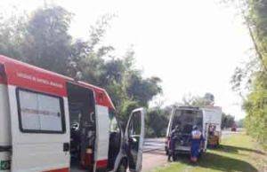 Após beberem juntos amigo fere o outro com golpes de facão por ciumes