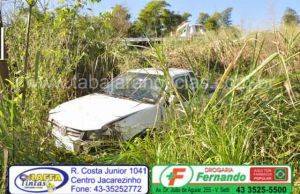 Motorista sai ileso de capotamento próximo a Pedra Criminosa