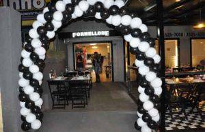 A Pizzaria Fornellone faz aniversário e vai presentear seis pessoas para fazer parte desta festa