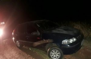 Policia Militar recupera carro furtado em Jacarezinho e prende um dos ladrões em Cambara