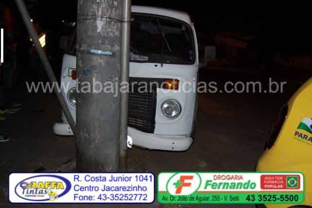 Acidente com Kombi - Tabajara Noticias