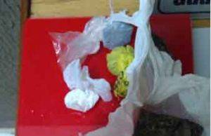 Policia Militar e Conselho tutelar acabam com festa onde haviam menores, drogas e bebidas em Jacarezinho