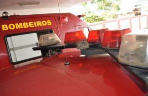 Motociclista morre ao sofrer queda na PR 151 em Carlópolis, passageiro de 11 anos ficou ferido.