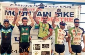 Ciclistas de Jacarezinho participam da 4° etapa da copa norte de Mountain Bike