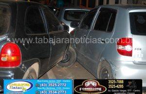 Acidente envolve três carros no centro de Jacarezinho