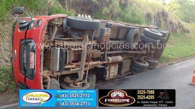 Caminhão tombado - Tabajara Noticias