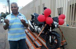 Realizado o sorteio da moto conheça o ganhador