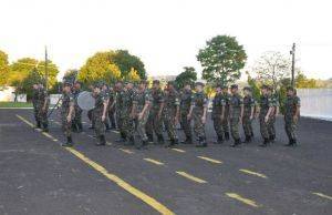 Solenidade de licenciamento da turma de atiradores do Tiro de Guerra 005/007