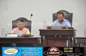 Câmara de vereadores compra carro de quase cem mil reais e deixa população revoltada em Jacarezinho