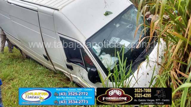 Acidente com van na PR 431 - Tabajara Noticias