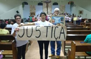 Celebração lembra a morte de Vereadores e pede justiça na Barra do Jacaré.