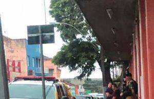 Em operação que investiga fraudes a licitações, Gepatria cumpre mandados de prisão e de busca e apreensão e prendem quatro empresários e um funcionário publico em Cambará e Jacarezinho