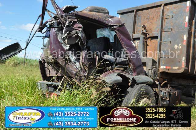 Acidente entre dois caminhões na BR 153 - Tabajara Noticias