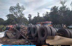 Caminhoneiro perde a vida em acidente na PR 092 próximo a Joaquim Távora