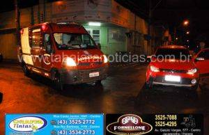 Acidente entre Saveiro e moto deixa motociclista ferido no centro de Jacarezinho