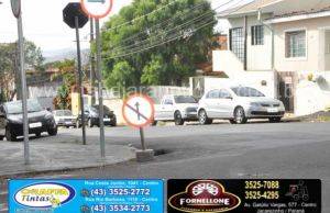Rua Rocha Pombo tem sentido único para reduzir acidentes entre a Avenida e a Padre Mello