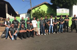SOLIDARIEDADE SOBRE RODAS: ABUTRE´S FAZEM DOAÇÃO DE COBERTORES À CASA DE ACOLHIDA EM SANTO ANTÔNIO DA PLATINA