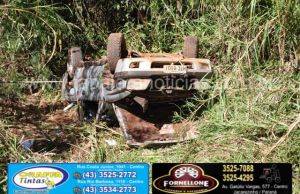 S10 capota no km 36 da BR 153 motorista e passageiros saem praticamente ilesos
