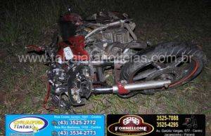 Motociclista tem parte de osso da perna arrancado em acidente na BR 153 em Jacarezinho