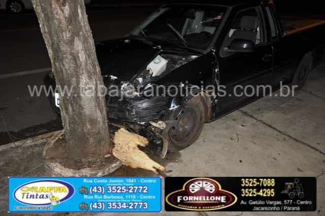 acidente entre tres carros - Tabajara Noticias