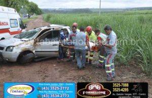 Motorista fica ferido após capotar na BR 153 em Jacarezinho